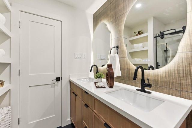 7503 Carriage DR, Austin, TX 78752