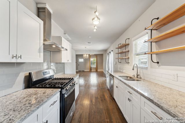 1031 SCHLEY AVE, San Antonio, TX 78210