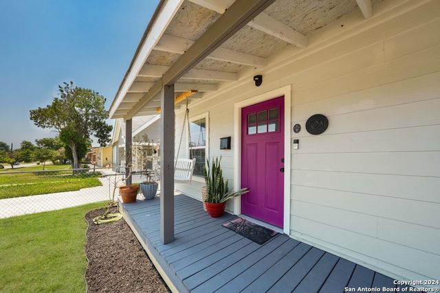 1031 SCHLEY AVE, San Antonio, TX 78210