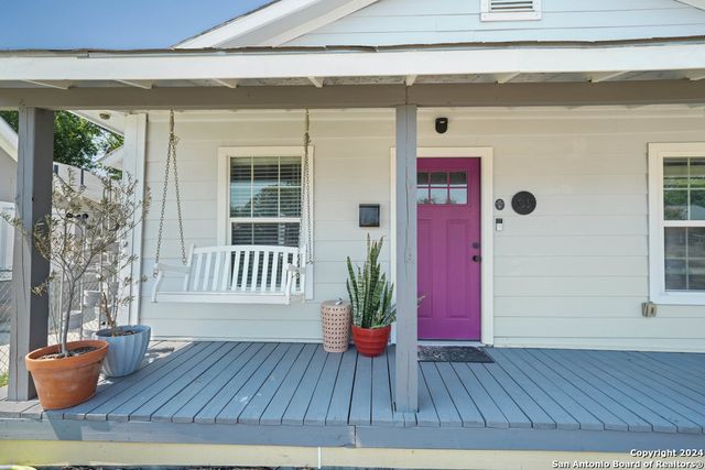 1031 SCHLEY AVE, San Antonio, TX 78210