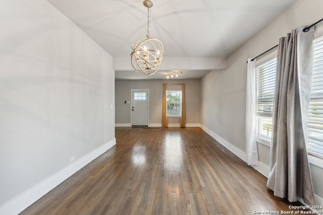 1031 SCHLEY AVE, San Antonio, TX 78210