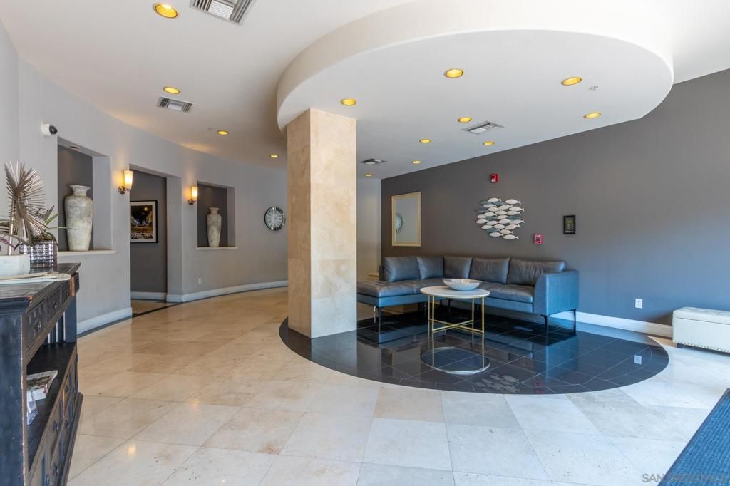 Image 21 of property listing at 350 K St 308, San Diego, CA 92101