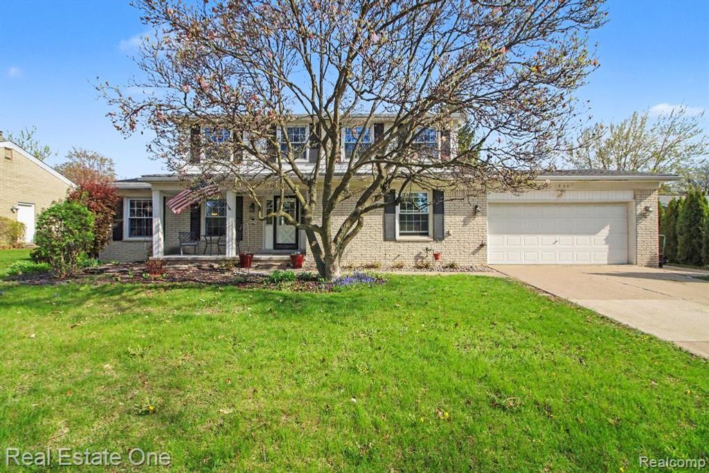 1934 Pelican Court, Troy, MI 48084