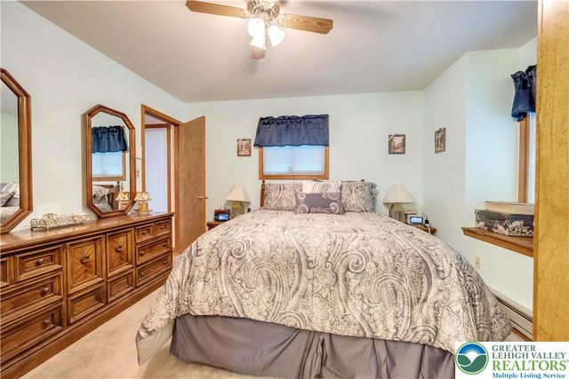 114 Brentwood Drive, Lehman Twp, PA 18324