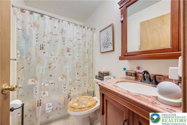 114 Brentwood Drive, Lehman Twp, PA 18324