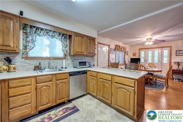 114 Brentwood Drive, Lehman Twp, PA 18324