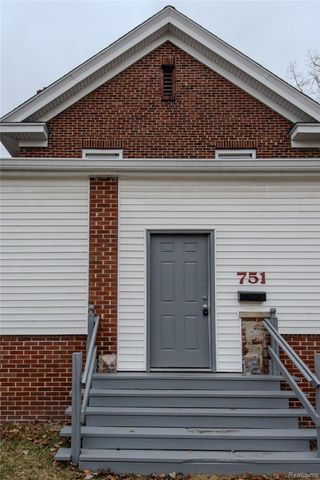 751 Dupont Street, Flint, MI 48504