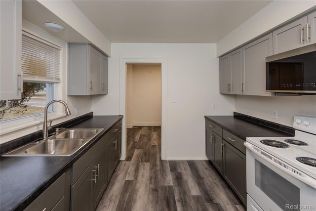 751 Dupont Street, Flint, MI 48504