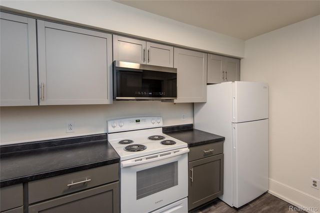 751 Dupont Street, Flint, MI 48504