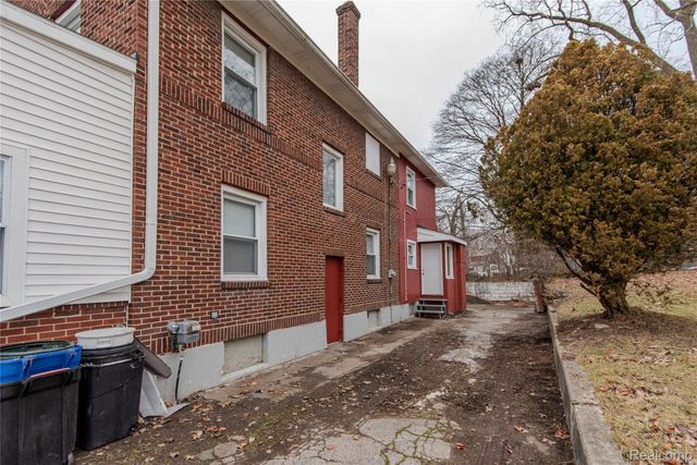 751 Dupont Street, Flint, MI 48504