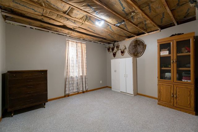 214 Donald Dr, Alburnett, IA 52202