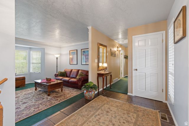 4840 S QUAILSTONE CIR, Taylorsville, UT 84118