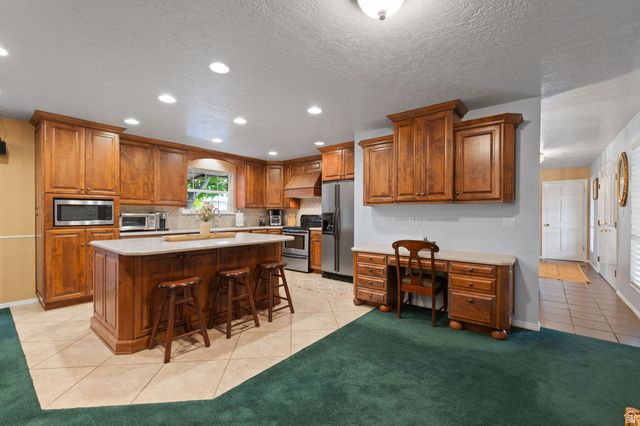 4840 S QUAILSTONE CIR, Taylorsville, UT 84118