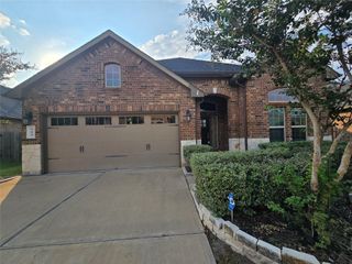 511 Yellow Bullhead Court, Rosenberg, TX 77469