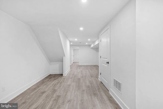 10 W POMONA ST, Philadelphia, PA 19144