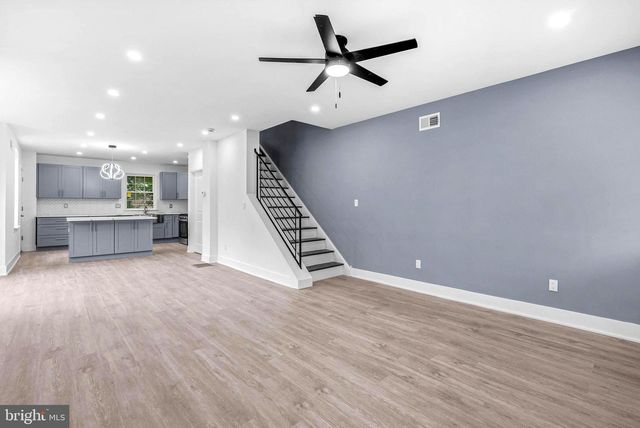 10 W POMONA ST, Philadelphia, PA 19144