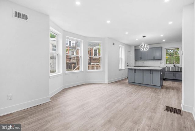 10 W POMONA ST, Philadelphia, PA 19144