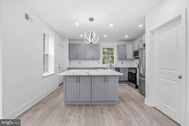 10 W POMONA ST, Philadelphia, PA 19144