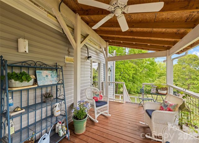 17 King Drive, Leicester, NC 28748