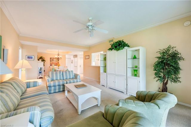 2555 Aspen Creek LN 102, Naples, FL 34119