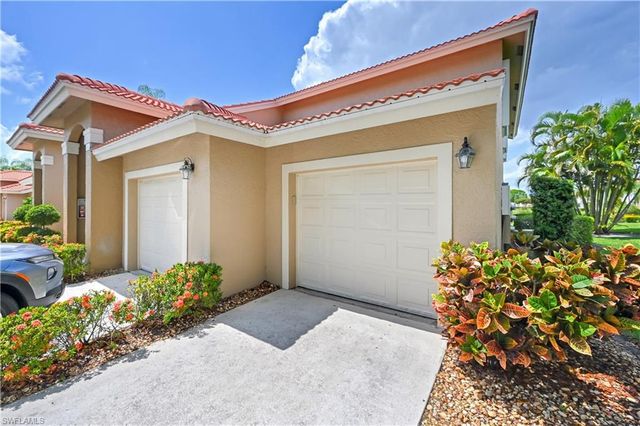 2555 Aspen Creek LN 102, Naples, FL 34119