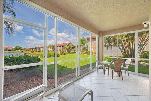 2555 Aspen Creek LN 102, Naples, FL 34119