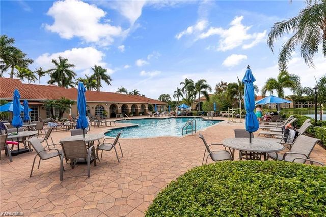 2555 Aspen Creek LN 102, Naples, FL 34119