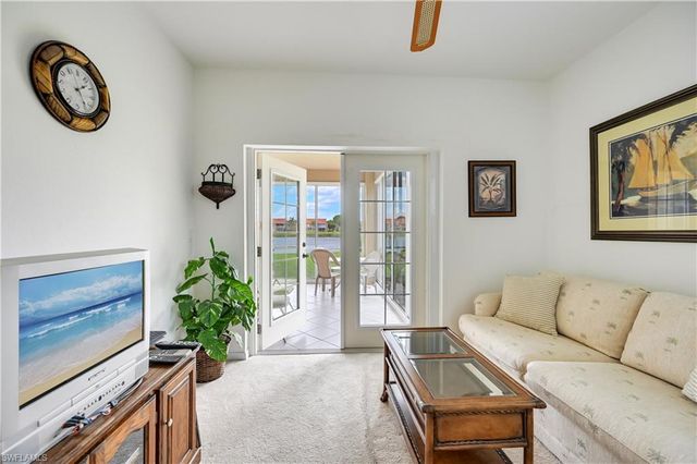2555 Aspen Creek LN 102, Naples, FL 34119