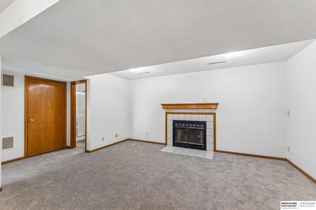 5005 N 126th Street, Omaha, NE 68164
