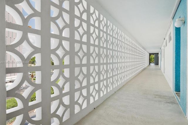 9101 E Bay Harbor Dr 404, Bay Harbor Islands, FL 33154