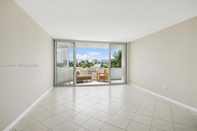 9101 E Bay Harbor Dr 404, Bay Harbor Islands, FL 33154