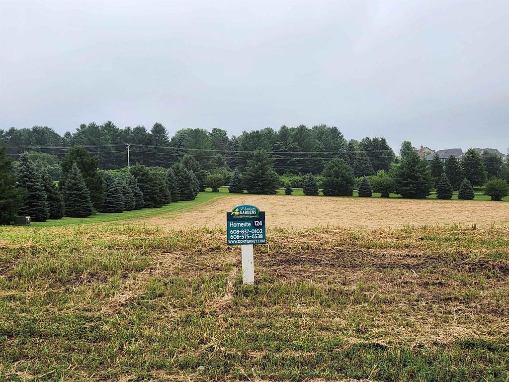 L124 Blue Victoria Drive, Sun Prairie, WI 53590