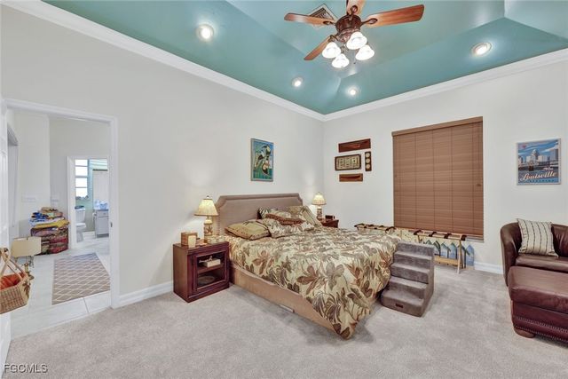 907 SW 51st TER, Cape Coral, FL 33914