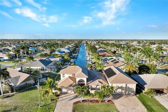 907 SW 51st TER, Cape Coral, FL 33914