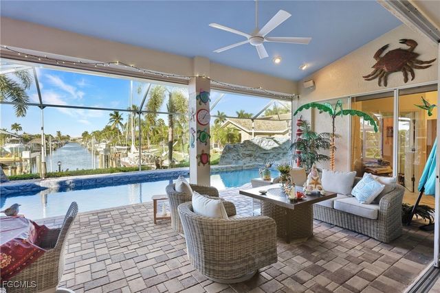 907 SW 51st TER, Cape Coral, FL 33914