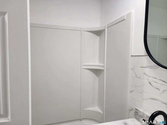 71 Towne House Road 71, Hamden, CT 06514