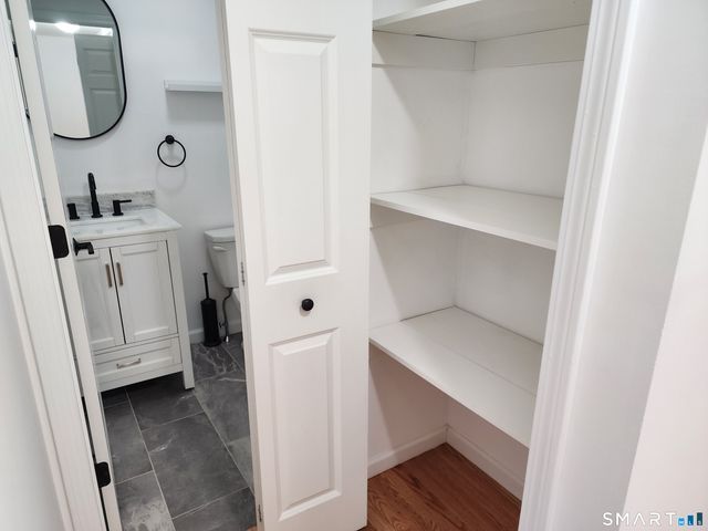 71 Towne House Road 71, Hamden, CT 06514