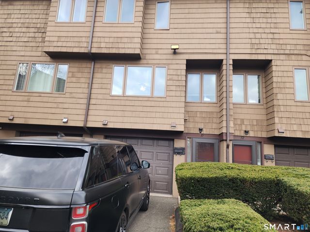 71 Towne House Road 71, Hamden, CT 06514