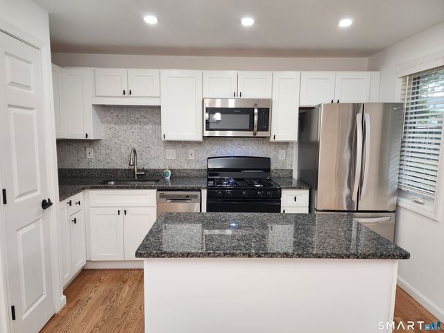 71 Towne House Road 71, Hamden, CT 06514