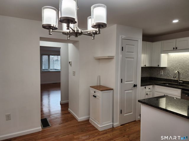 71 Towne House Road 71, Hamden, CT 06514