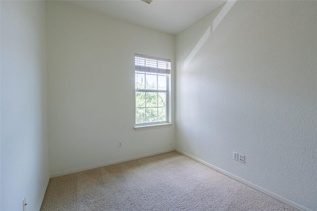 1101 E Parmer LN 121, Austin, TX 78753