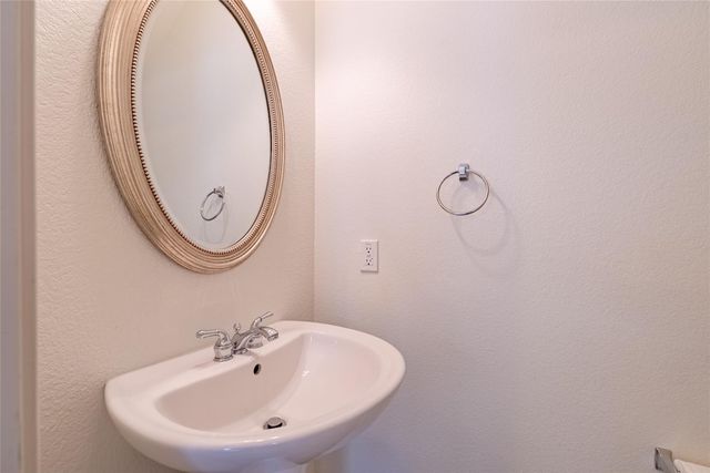 1101 E Parmer LN 121, Austin, TX 78753
