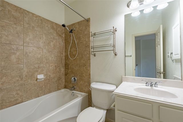 1101 E Parmer LN 121, Austin, TX 78753