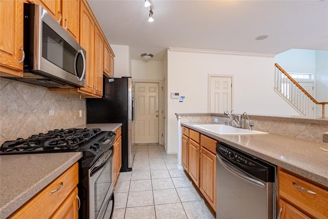 1101 E Parmer LN 121, Austin, TX 78753