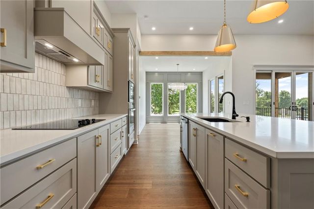 4225 NE Park Springs Drive, Lee's Summit, MO 64064