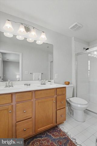 414 CHARLES AVE, Hanover, PA 17331