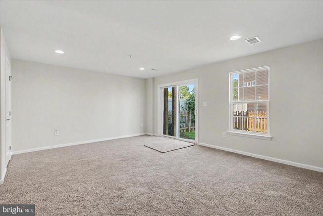 414 CHARLES AVE, Hanover, PA 17331