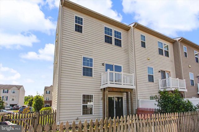 414 CHARLES AVE, Hanover, PA 17331