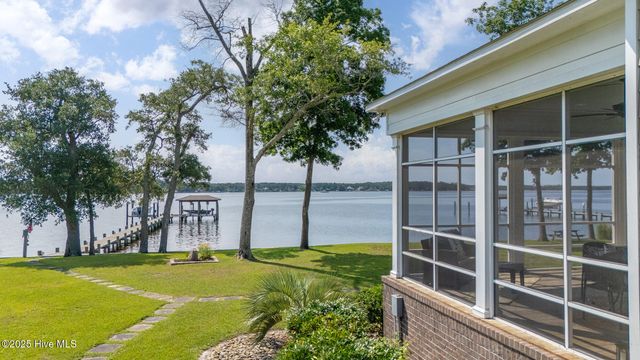 137 Waterway Drive, Havelock, NC 28532