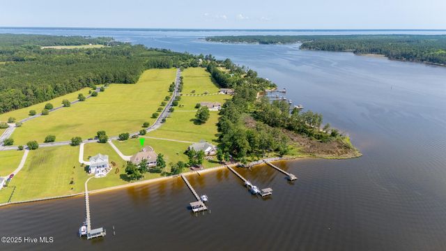 137 Waterway Drive, Havelock, NC 28532